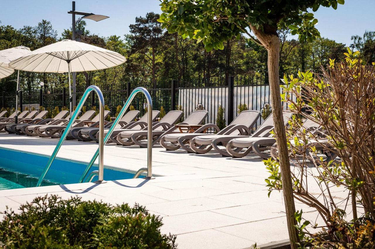 Flauta Hotel Niechorze Bagian luar foto